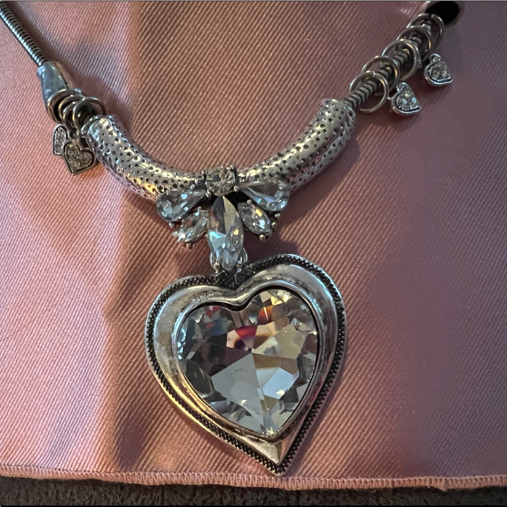 20” adj., statement necklace, large silver heart shaped w/ 4 tiny heart charms